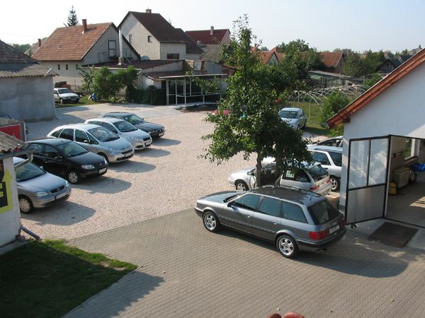 1-027.jpg